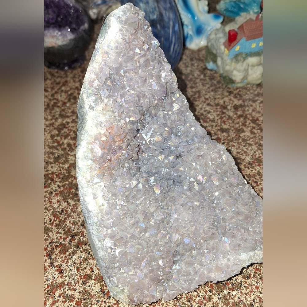 Sparkling Crystal Geode - Picture 6 of 6